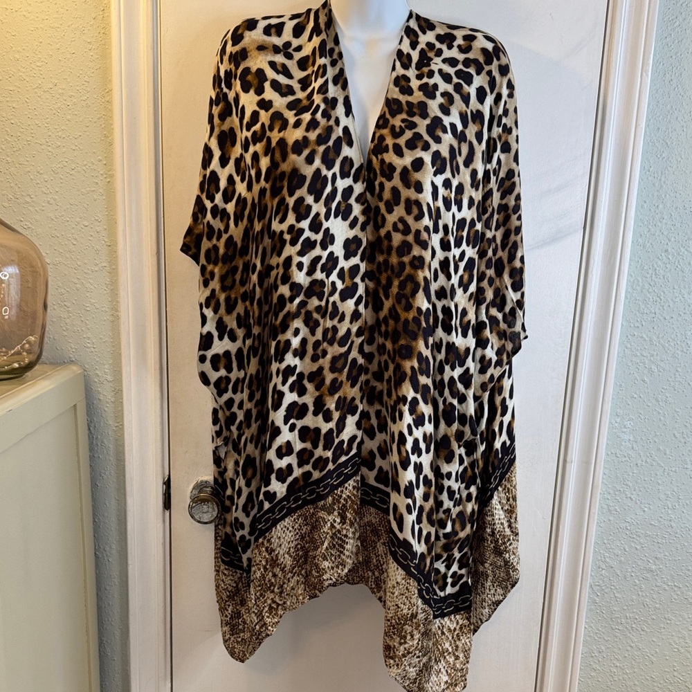 NWT Chico's Animal Print Ruana Wrap Kimono One Size